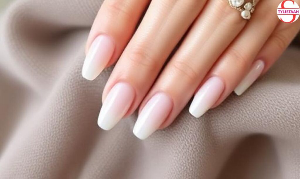 simple-pearly-bridal-short-nails