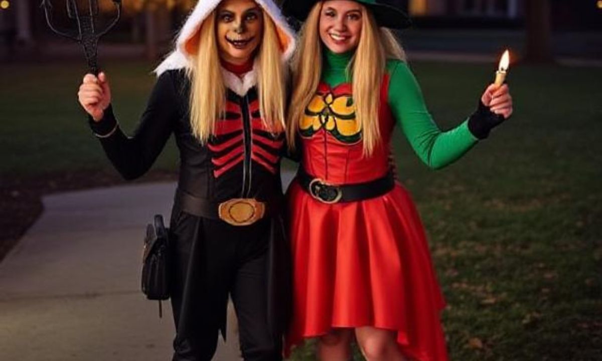 35 Duo Halloween Costumes For Best Friends
