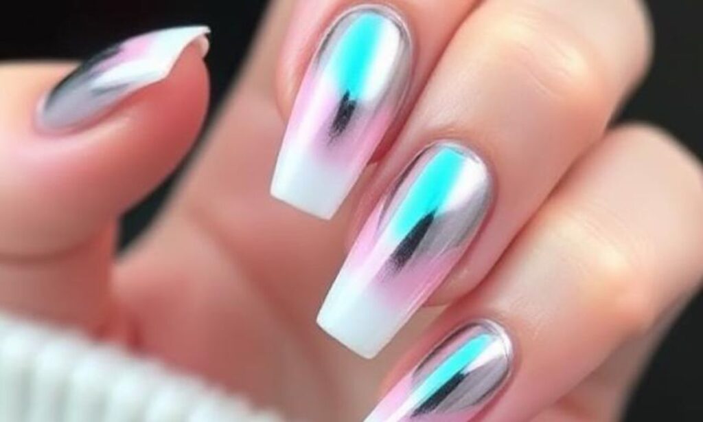 Cute French Ombré Chrome Nails