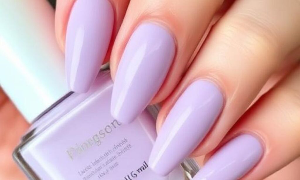 Cute Lavender Milk Nails