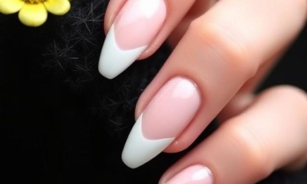 Chic Pearly White French Tip Nails