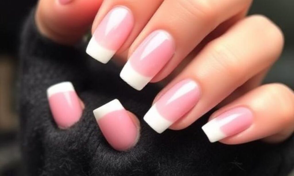 Cute Shiny Square French Manicure