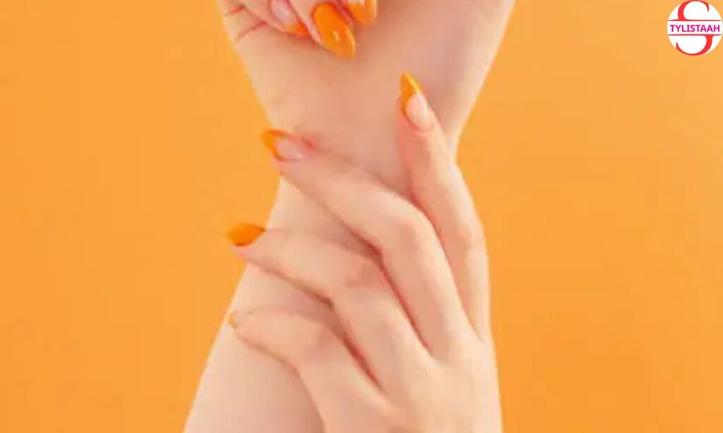 Elegant Citrus Summer Nails