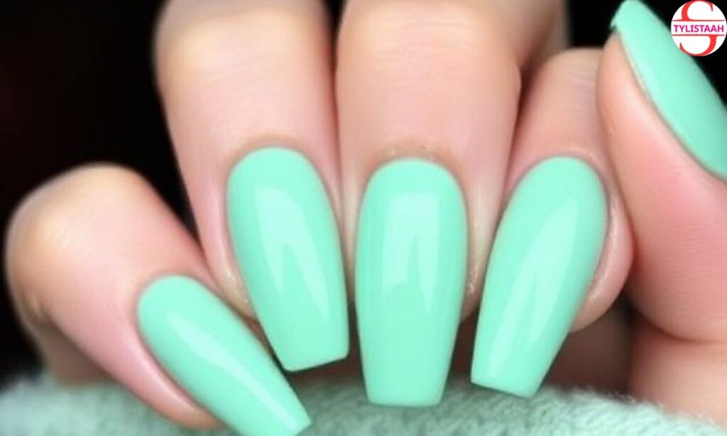 Mint Green Spring 2025 Color