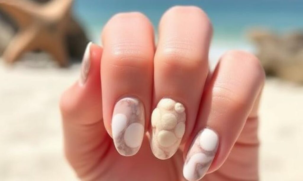 Shell Summer Beach Nails