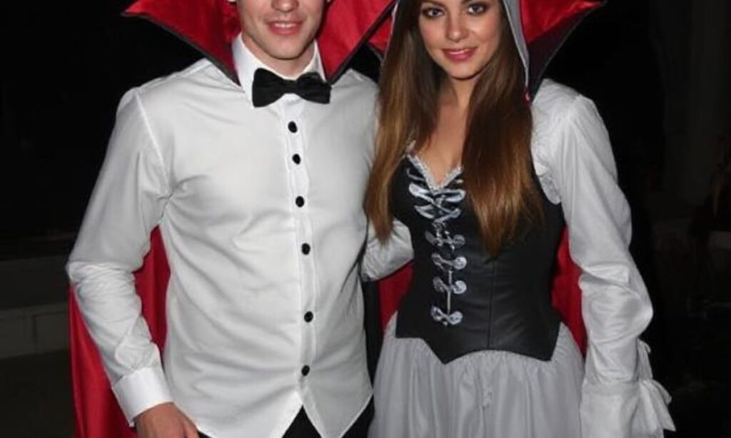 Vampire Costumes For Best Friends