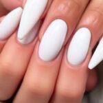 best-white-chrome-nails
