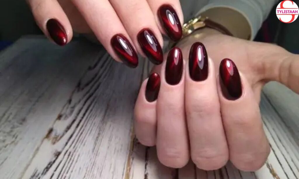 burgundy-aura-nail-design
