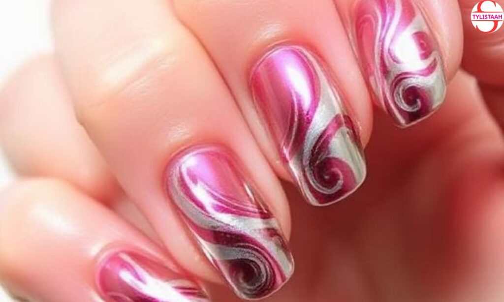chrome-swirl-nail-design