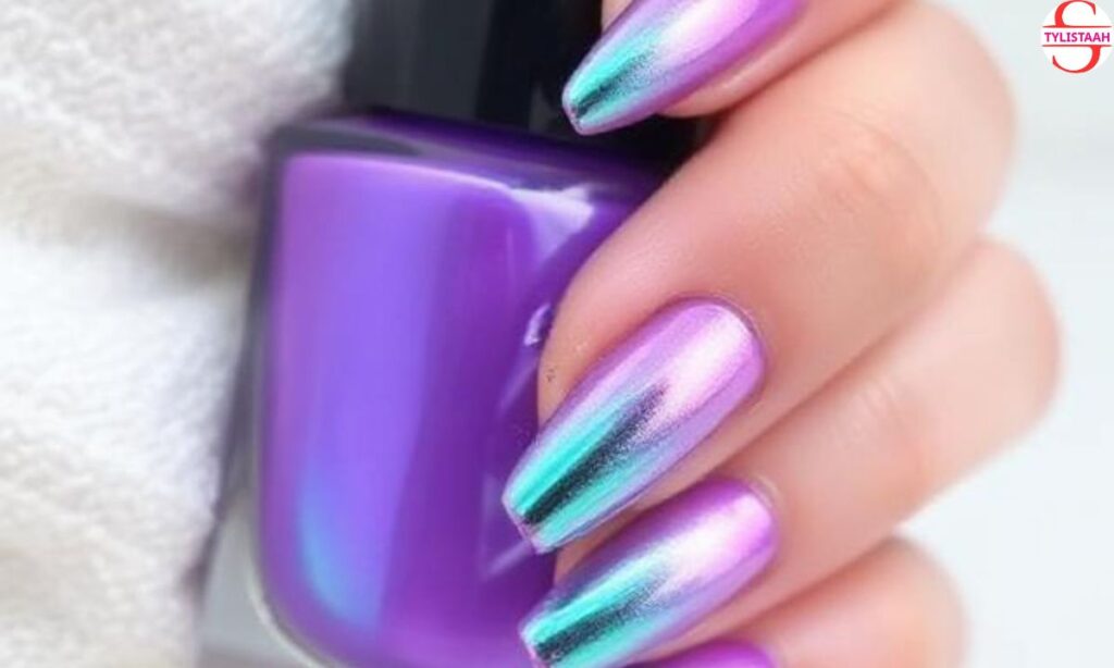 cute-gradient-chrome-nails