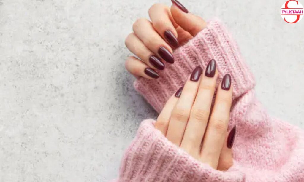 elegant-pink-aura-nails