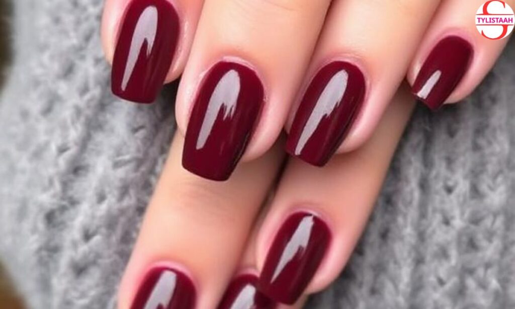 glossy-burgundy-short-nails