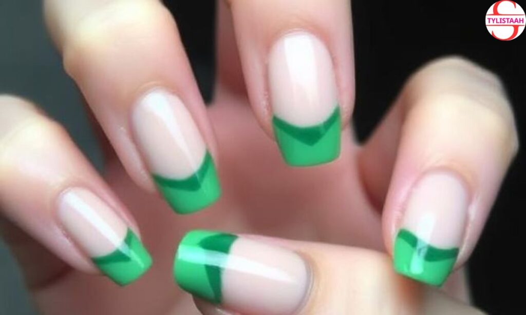 gorgeous-green-hybrid-french-tip-nails