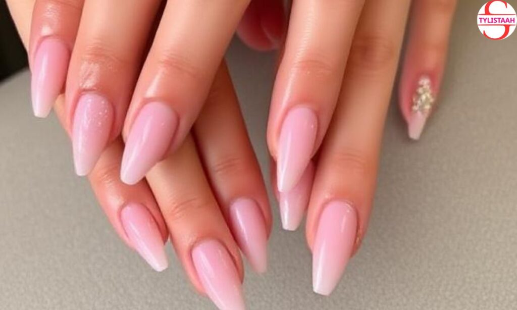 hailey-bieber-glazed-donut-wedding-nails