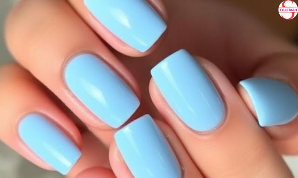 light-blue-chrome-short-nails