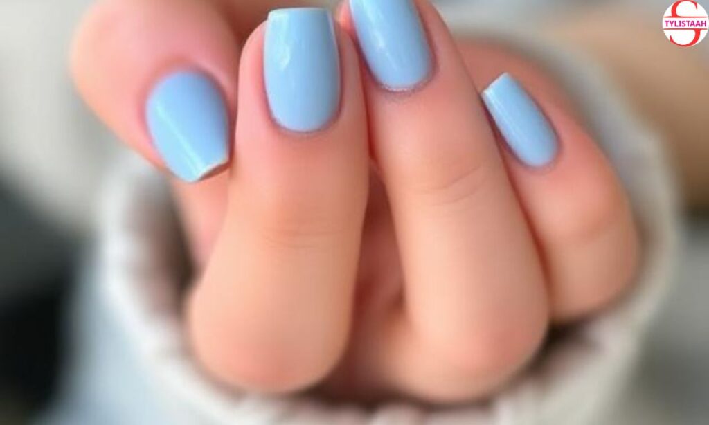 light-blue-short-nails