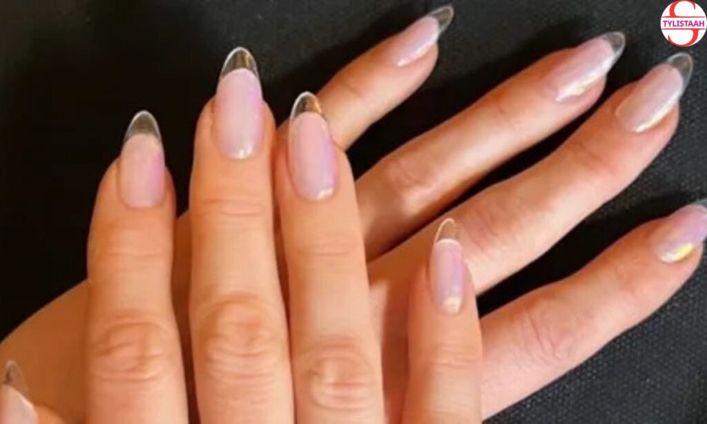oral-iridescent-nail-art