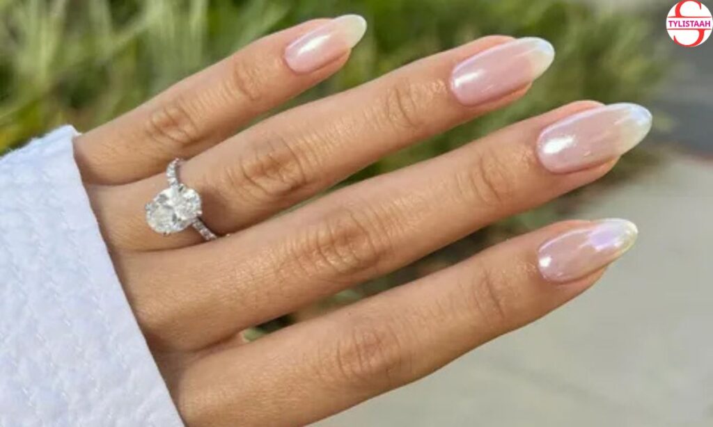 pearlescent-nail-design