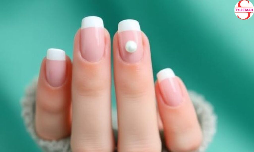 pearly-french-manicure