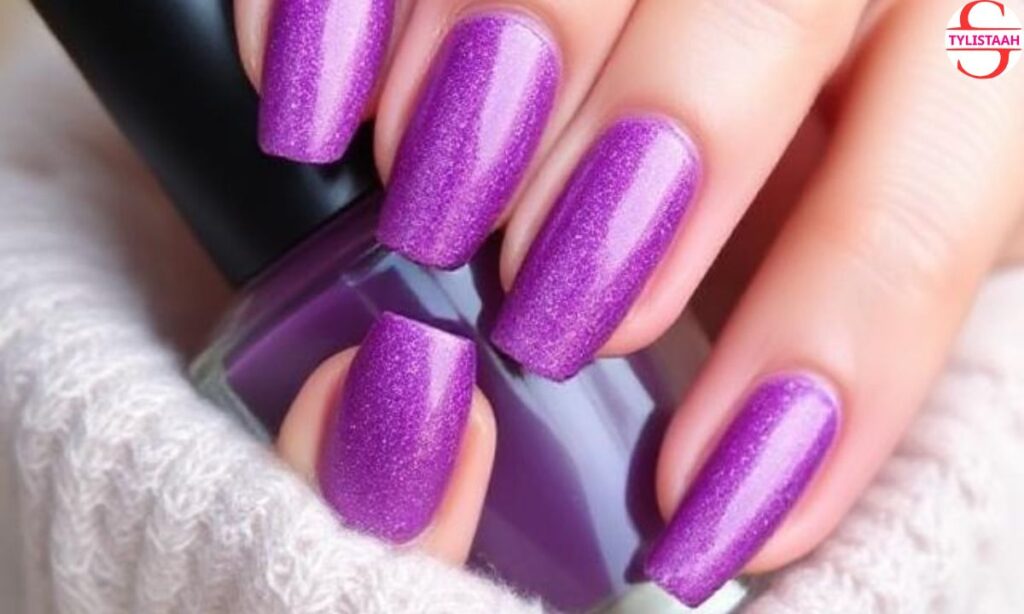 purple-almond-aura-nails