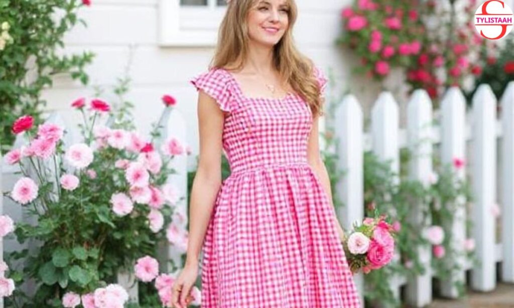 romantic-gingham-dress