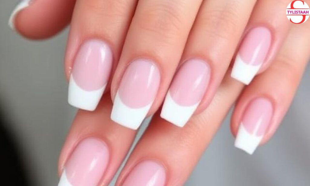 short-french-tip-bride-nails
