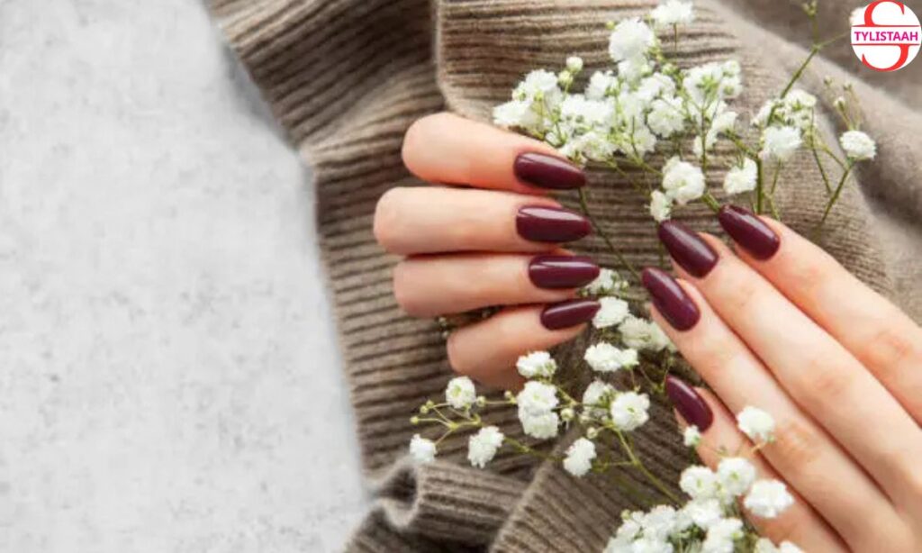 simple-floral-nails