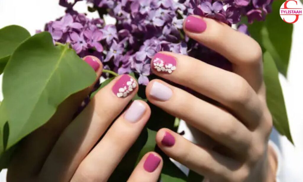 sparkly-floral-spring-nails