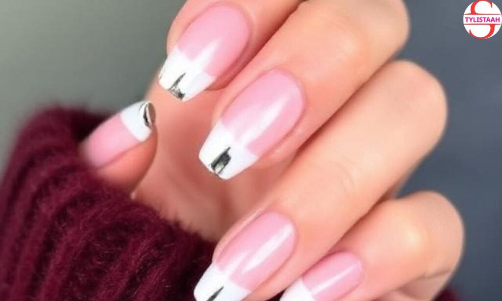 stylish-chrome-french-tip-nails