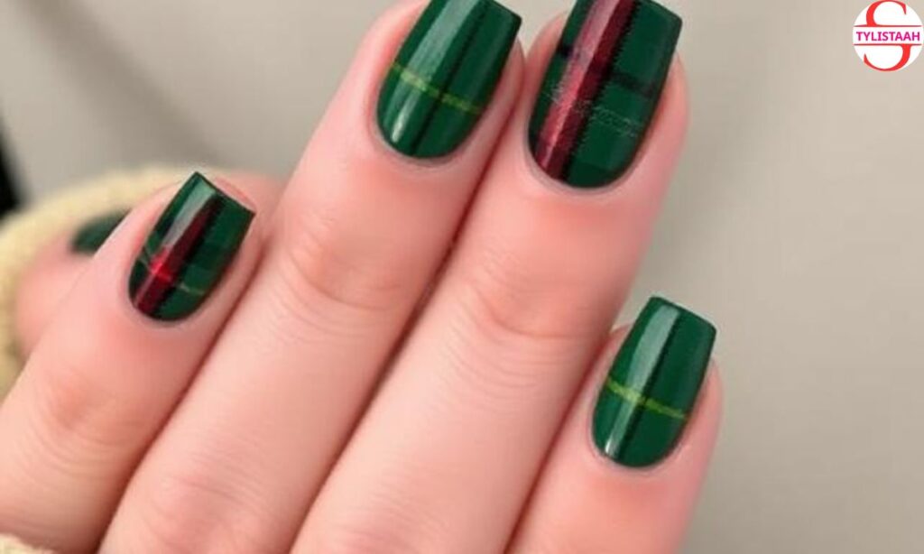 stylish-green-and-red-tartan-nails