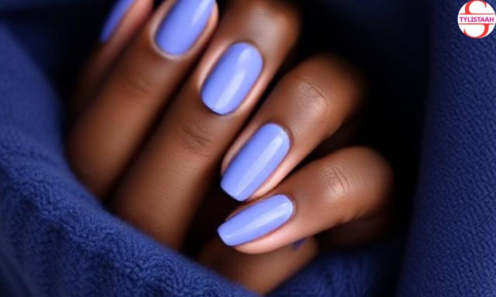 periwinkle-manicure-for-dark-skin