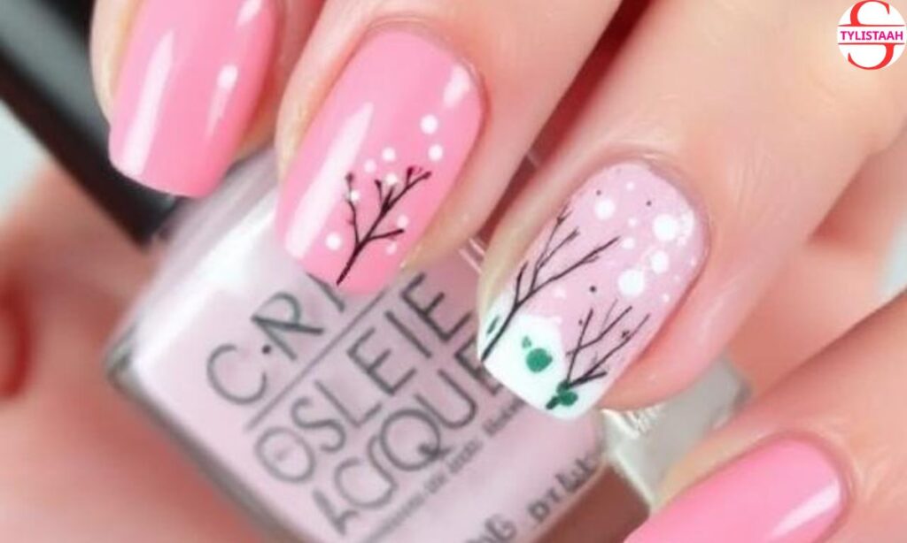 short-pink-winter-nail-art