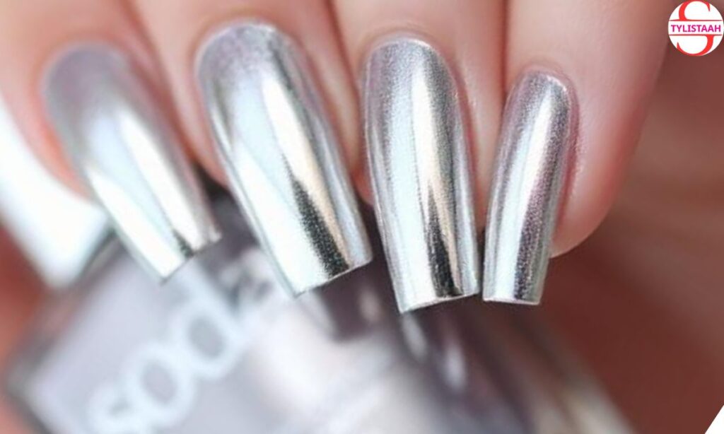 soda-french-chrome-nail-design