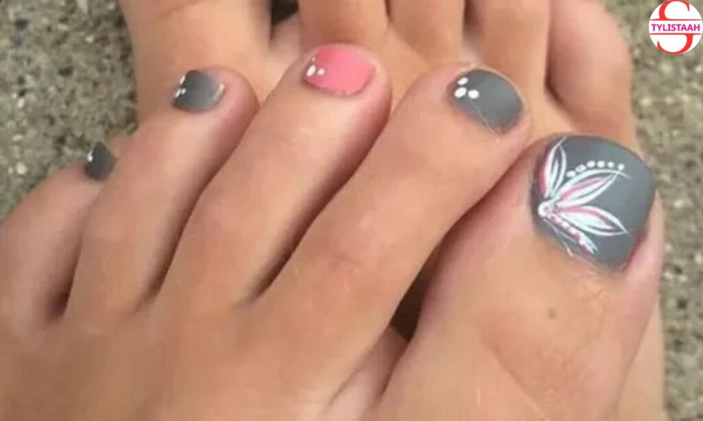 Simple summer nail designs for feet